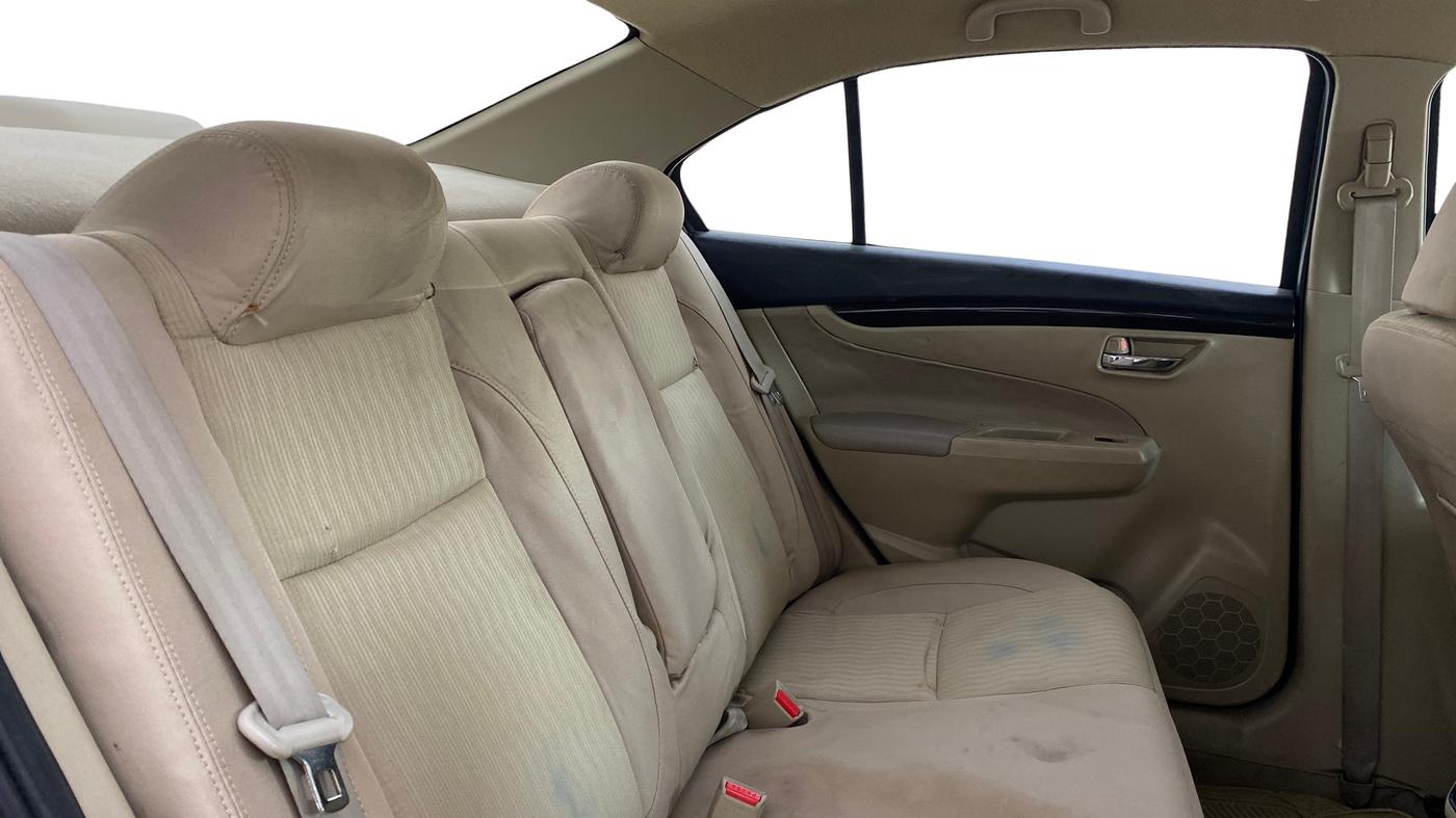 2015 Maruti Ciaz VXI, Petrol, Manual, 74,045 km, Right Side Rear Door Cabin