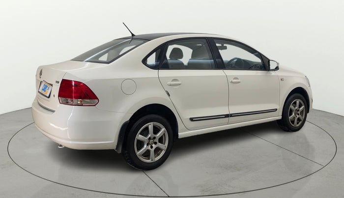 2014 Volkswagen Vento HIGHLINE PETROL AT, Petrol, Automatic, 31,816 km, Right Back Diagonal
