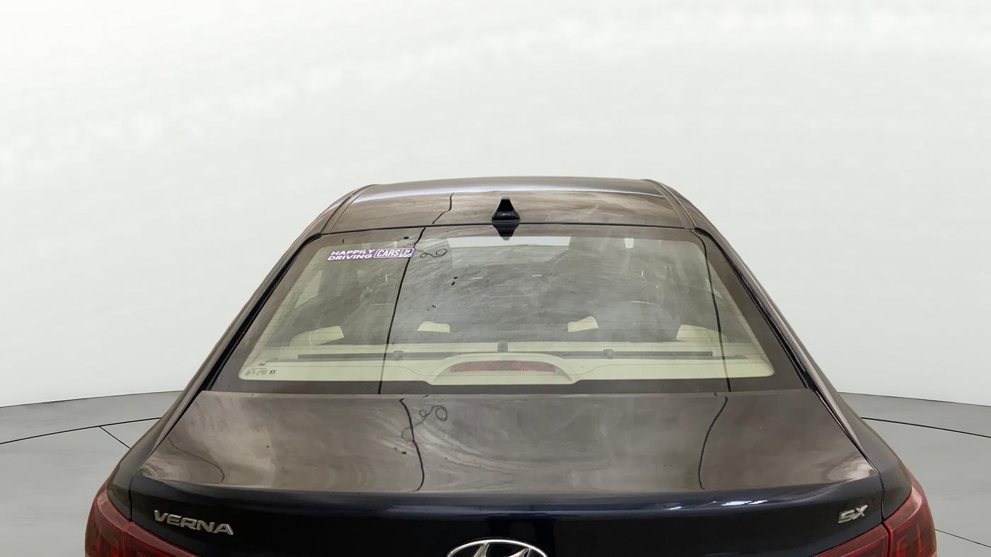 2021 Hyundai Verna SX 1.5 VTVT, Petrol, Manual, 37,722 km, Rear Windshield