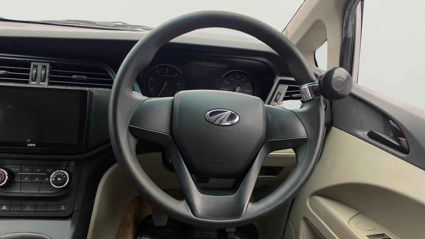 2021 Mahindra MARAZZO M2 7STR, Diesel, Manual, 72,954 km, Steering Wheel Close Up