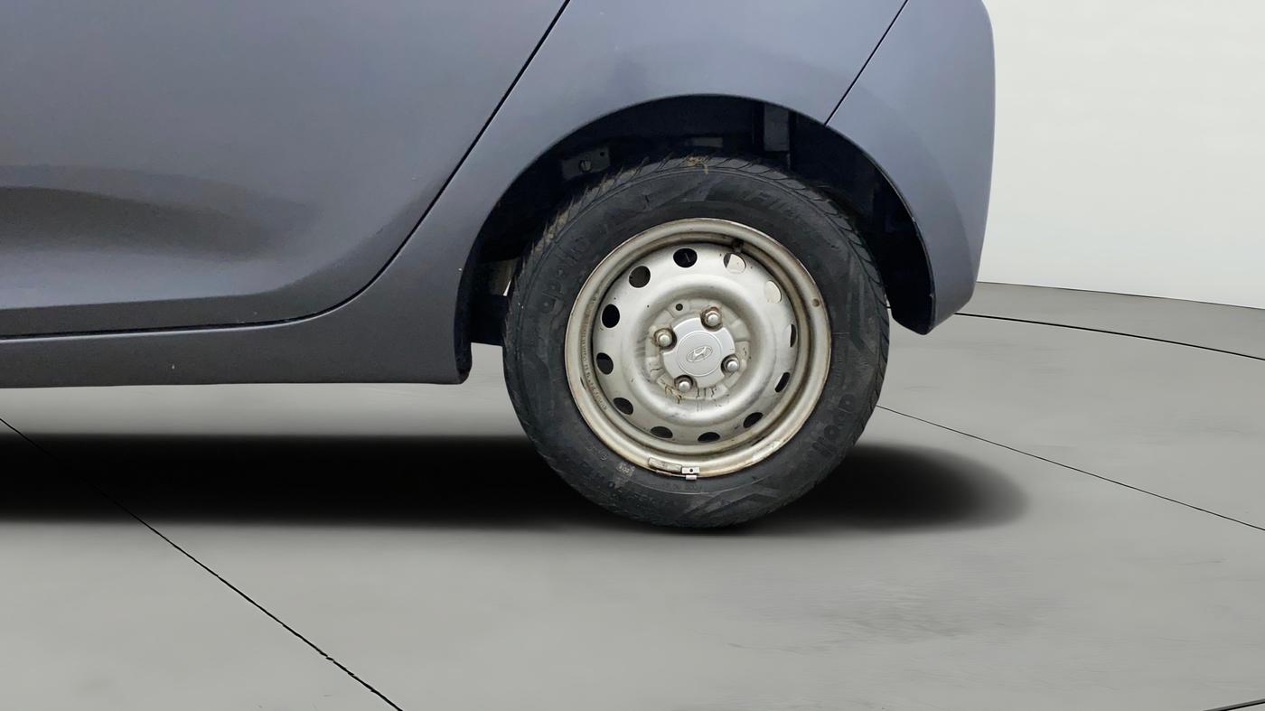 2018 Hyundai Eon ERA +, Petrol, Manual, 52,744 km, Left Rear Wheel