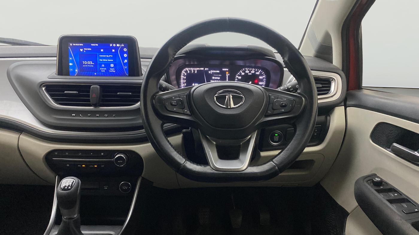 2022 Tata ALTROZ XZ PLUS I-TURBO PETROL, Petrol, Manual, 51,342 km, Steering Wheel Close Up