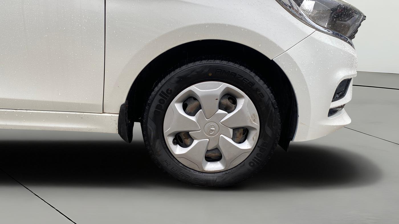 2021 Tata Tiago XT PETROL, Petrol, Manual, 38,345 km, Right Front Wheel