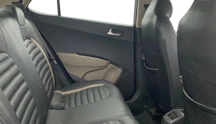 2016 Hyundai Grand i10 SPORTZ 1.2 KAPPA VTVT, Petrol, Manual, 76,656 km, Right Side Rear Door Cabin