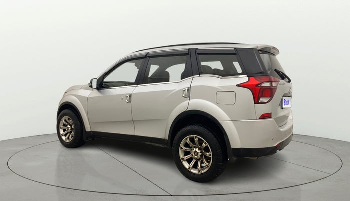 2018 Mahindra XUV500 W9, Diesel, Manual, 95,179 km, Left Back Diagonal