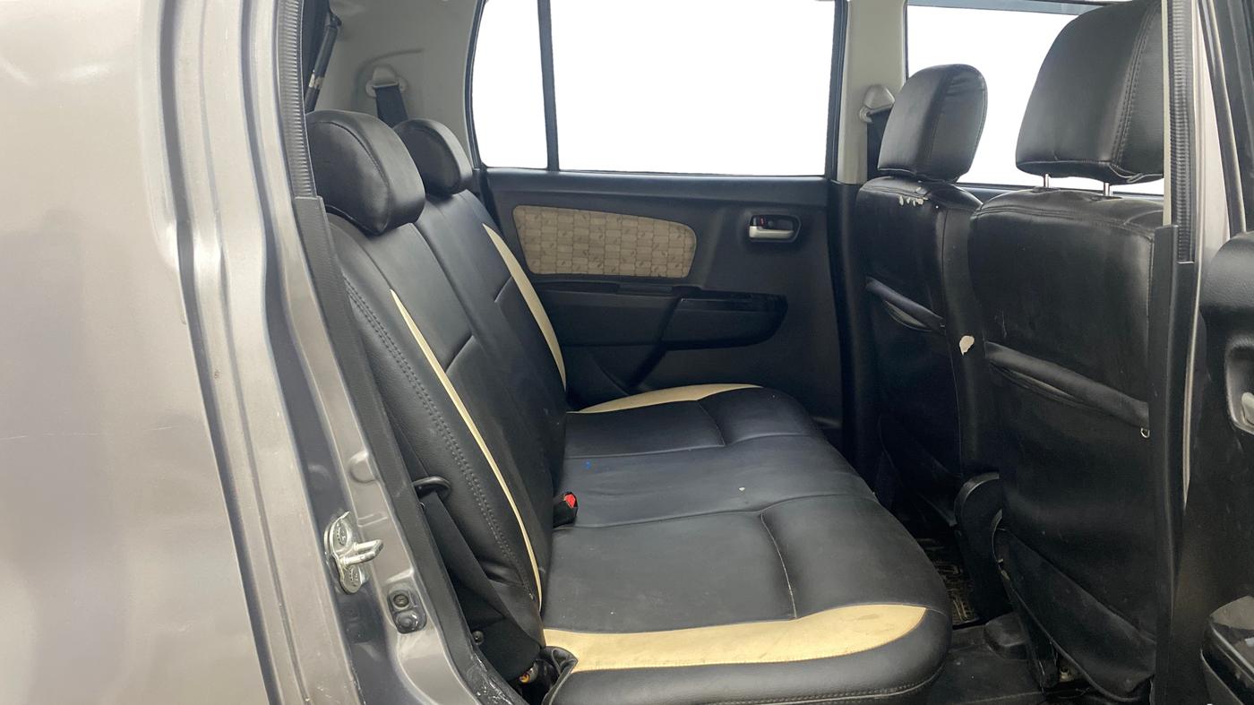 2018 Maruti Wagon R 1.0 VXI, Petrol, Manual, 63,358 km, Right Side Rear Door Cabin