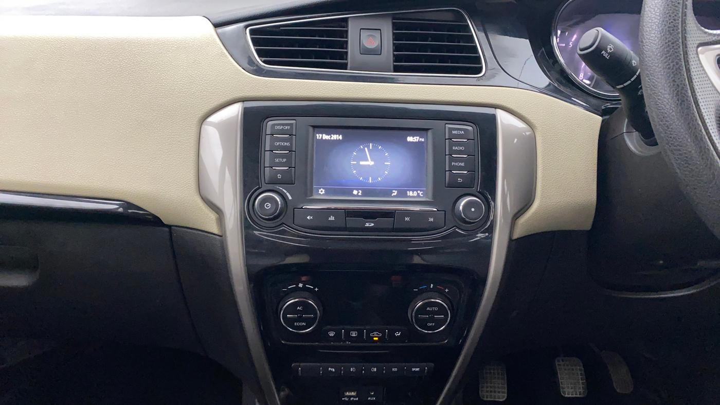 2016 Tata Zest XT PETROL, Petrol, Manual, 66,245 km, Air Conditioner