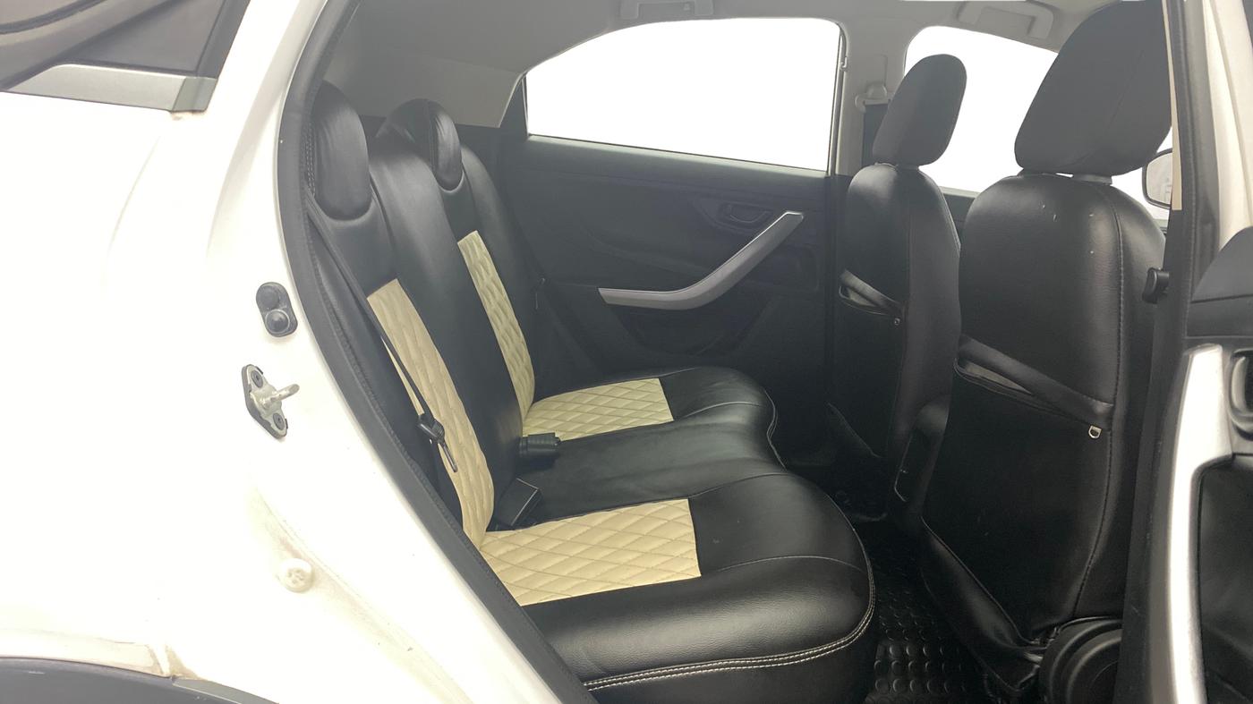 2020 Tata NEXON XM SUNROOF DIESEL, Diesel, Manual, 83,876 km, Right Side Rear Door Cabin