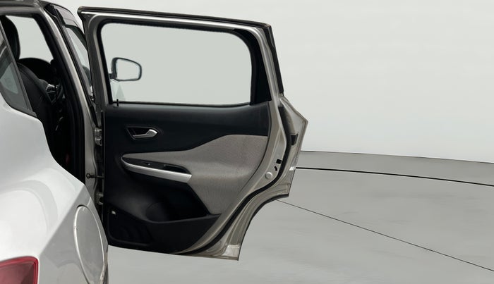 2022 Nissan MAGNITE XV TURBO CVT, Petrol, Automatic, 20,805 km, RHS Rear Door