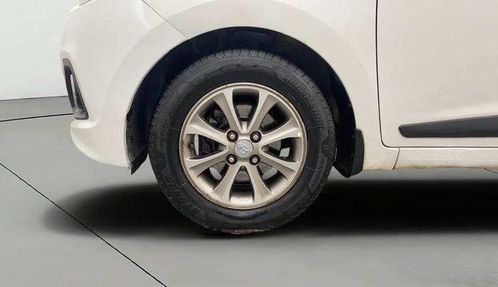 2016 Hyundai Grand i10 ASTA (O) AT 1.2 KAPPA VTVT, CNG, Automatic, 75,556 km, Left Front Wheel