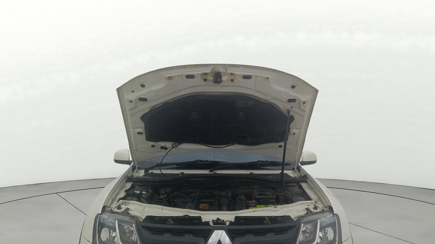 2016 Renault Duster 85 PS RXZ DIESEL, Diesel, Manual, 1,32,712 km, Open Bonet