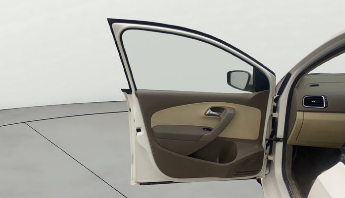 2012 Skoda Rapid AMBITION 1.6 TDI CR MT, Diesel, Manual, 1,25,665 km, LHS Front Door