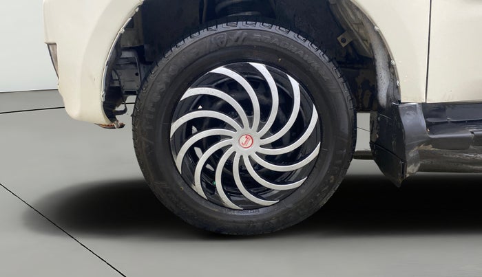 2013 Mahindra Quanto C4, Diesel, Manual, 48,755 km, Left Front Wheel