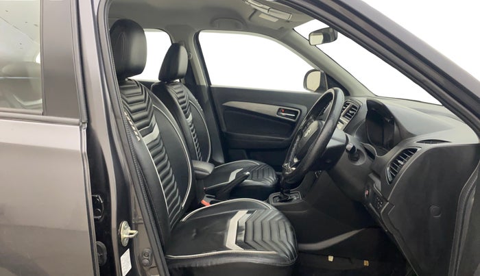 2019 Maruti Vitara Brezza ZDI PLUS AMT, Diesel, Automatic, 62,836 km, Right Side Front Door Cabin