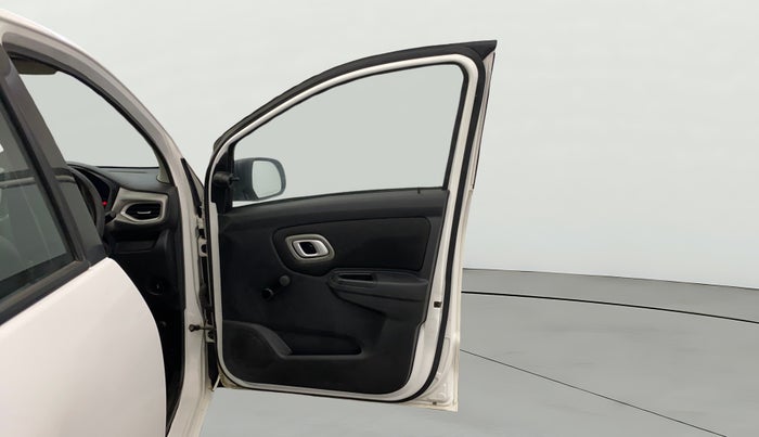 2020 Datsun Redi Go T, Petrol, Manual, 25,838 km, RHS Front Door