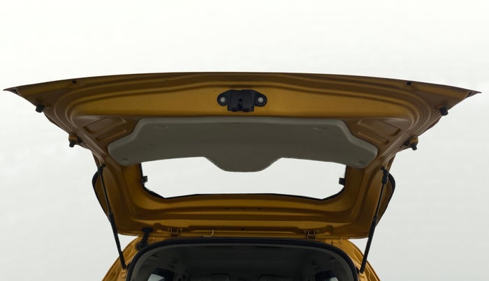 2019 Renault TRIBER RXZ, Petrol, Manual, 58,668 km, Boot Door Open