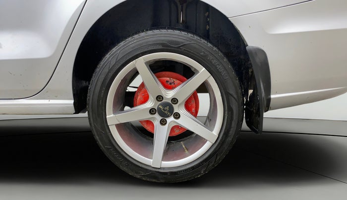 2016 Volkswagen Vento HIGHLINE 1.6 MPI, Petrol, Manual, 98,199 km, Left Rear Wheel