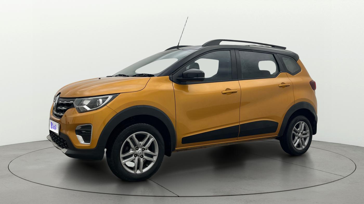 2022 Renault TRIBER RXZ, Petrol, Manual, 33,380 km, Left Front Diagonal