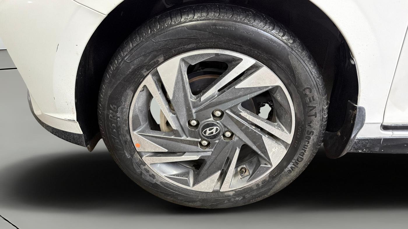 2022 Hyundai NEW I20 ASTA (O) 1.2 MT, Petrol, Manual, 32,240 km, Left Front Wheel