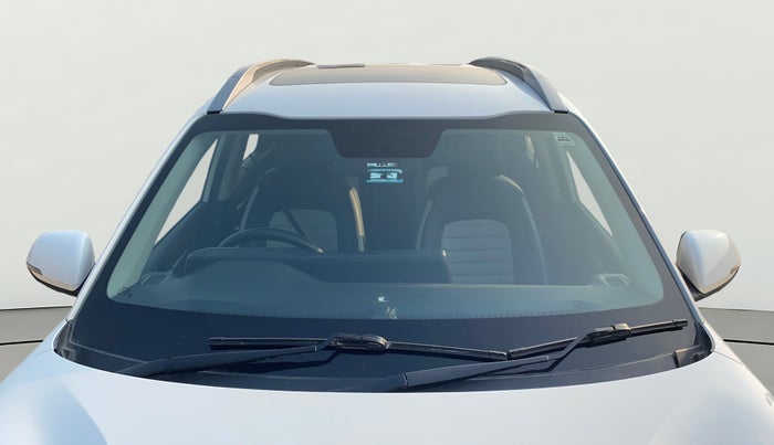 2022 KIA SONET HTX 1.0 IMT, Petrol, Manual, 46,162 km, Front Windshield