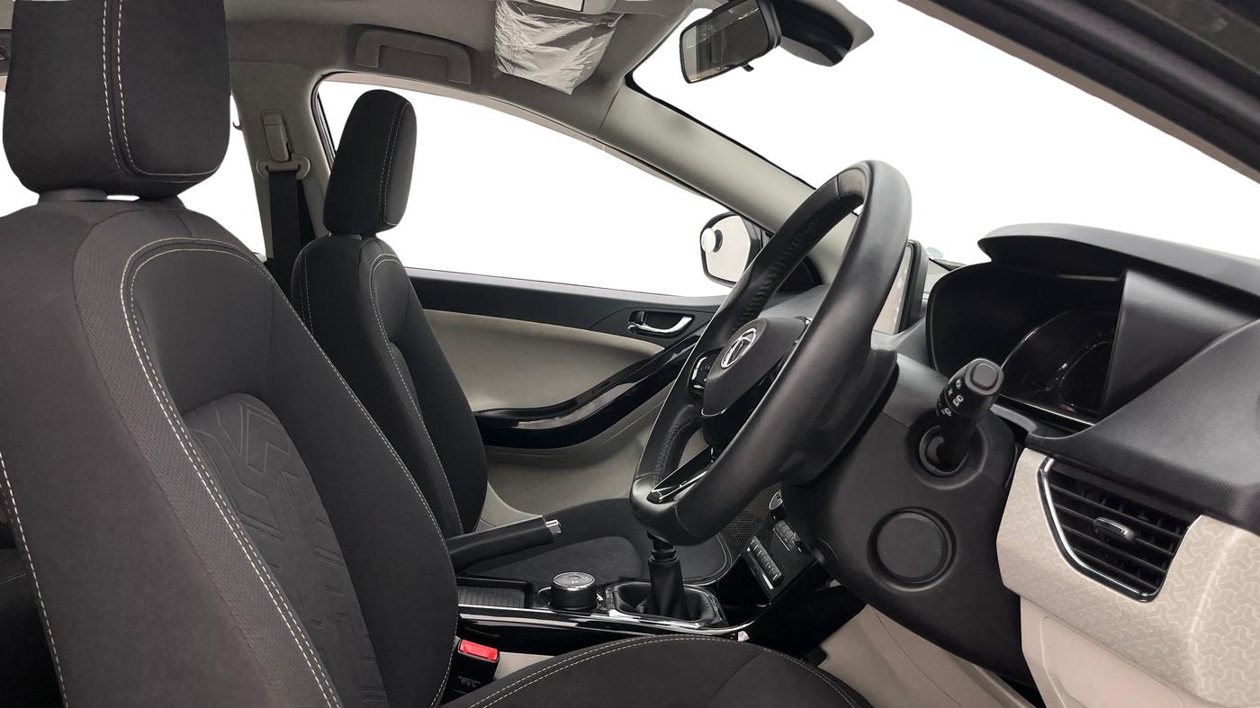 2020 Tata NEXON XZ PLUS (O) PETROL, Petrol, Manual, 41,846 km, Right Side Front Door Cabin