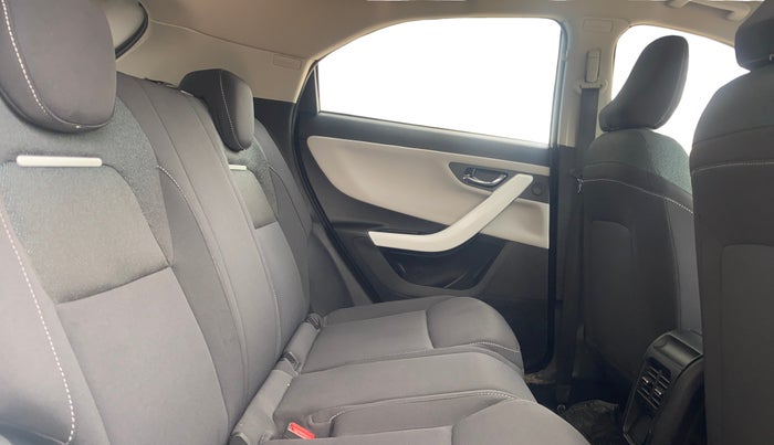 2023 Tata NEXON CREATIVE+ SUNROOF AMT 1.2 PETROL, Petrol, Automatic, 33,371 km, Right Side Rear Door Cabin