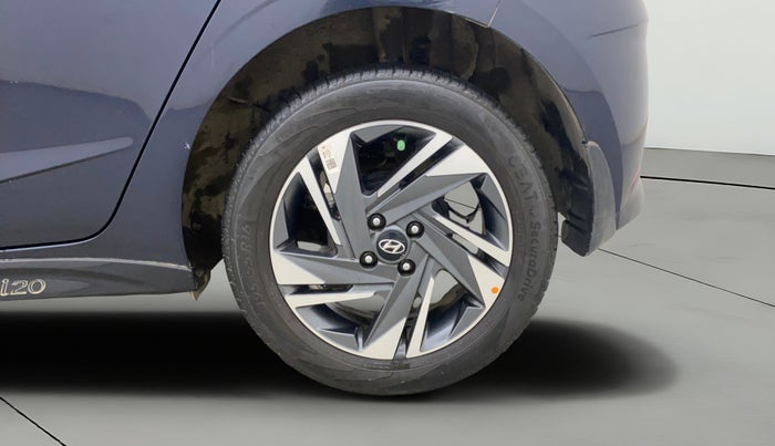 2022 Hyundai NEW I20 ASTA (O) 1.2 MT, Petrol, Manual, 27,538 km, Left Rear Wheel