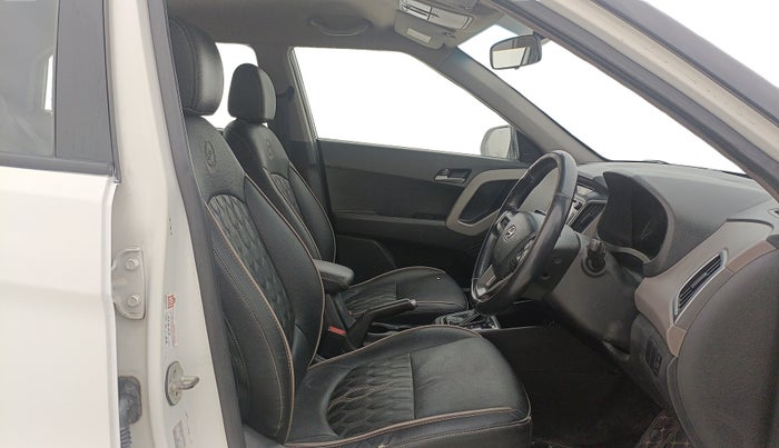 2017 Hyundai Creta SX PLUS AT 1.6 PETROL, Petrol, Automatic, 64,367 km, Right Side Front Door Cabin