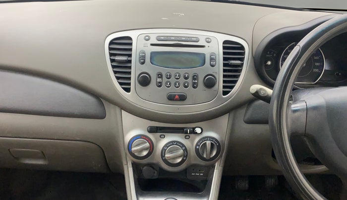 2015 Hyundai i10 SPORTZ 1.1, Petrol, Manual, 82,983 km, Air Conditioner