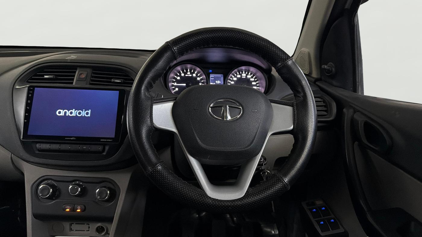 2018 Tata Tiago XE PETROL, Petrol, Manual, 23,112 km, Steering Wheel Close Up