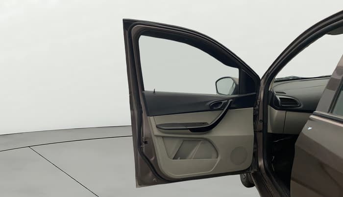 2019 Tata Tiago XZ DIESEL, Diesel, Manual, 1,16,238 km, LHS Front Door