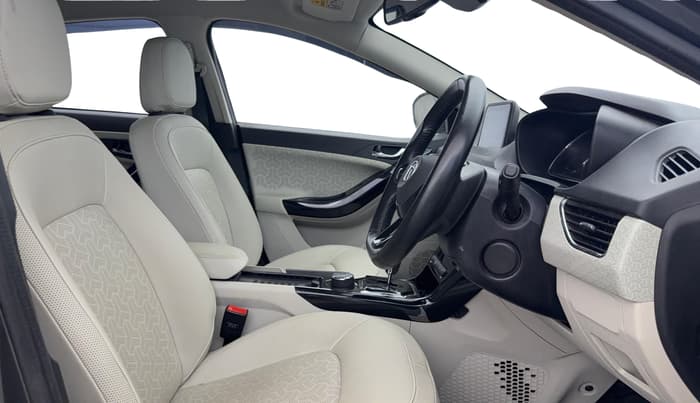 2022 Tata NEXON XZA PLUS (L), Petrol, Automatic, 40,832 km, Right Side Front Door Cabin