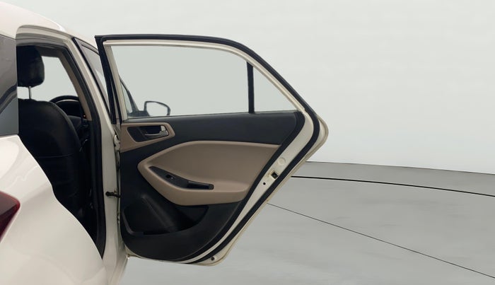 2016 Hyundai Elite i20 SPORTZ 1.2, Petrol, Manual, 1,10,423 km, RHS Rear Door