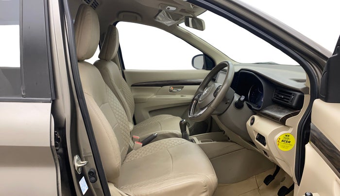 2021 Maruti Ertiga ZXI+ SHVS, Petrol, Manual, 89,655 km, Right Side Front Door Cabin