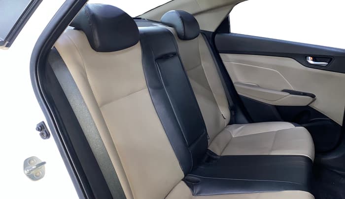 2019 Hyundai Verna 1.6 VTVT SX O, Petrol, Manual, 89,129 km, Right Side Rear Door Cabin