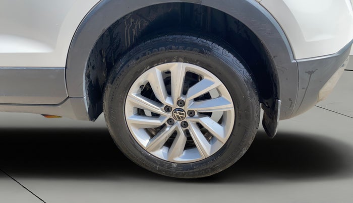 2022 Volkswagen TAIGUN HIGHLINE 1.0 TSI MT, Petrol, Manual, 71,467 km, Left Rear Wheel