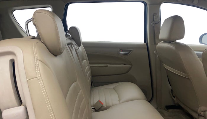 2017 Maruti Ertiga VDI SHVS, Diesel, Manual, 47,964 km, Right Side Rear Door Cabin