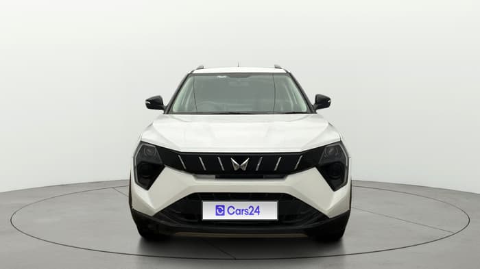2024 Mahindra XUV 3XO MX3 1.2 L TCMPFi, Petrol, Manual, 23,644 km, Front