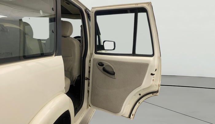 2019 Mahindra Scorpio S3, Diesel, Manual, 96,183 km, RHS Rear Door