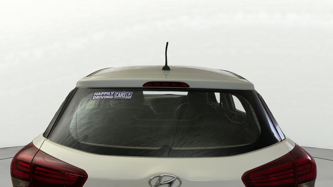 2020 Hyundai Elite i20 SPORTZ PLUS 1.2, Petrol, Manual, 99,130 km, Rear Windshield