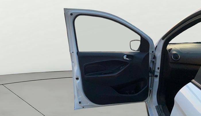 2018 Ford FREESTYLE TITANIUM 1.5 DIESEL, Diesel, Manual, 1,30,602 km, LHS Front Door