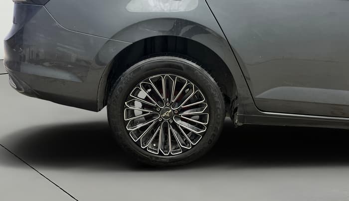 2023 Volkswagen VIRTUS COMFORTLINE TSI 1.0 MT, Petrol, Manual, 47,834 km, Right Rear Wheel