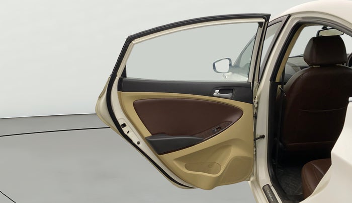 2015 Hyundai Verna FLUIDIC 4S 1.6 VTVT S(O), Petrol, Manual, 71,982 km, LHS Rear Door