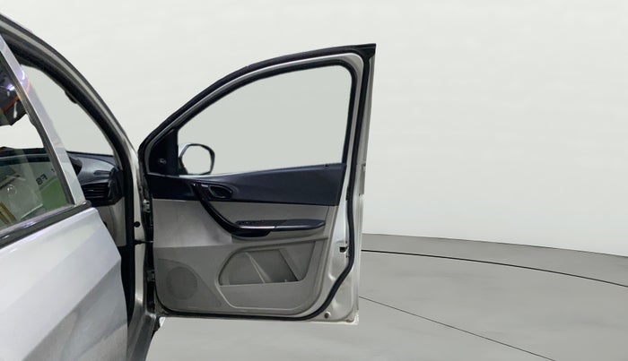 2018 Tata Tiago XM PETROL, Petrol, Manual, 64,338 km, RHS Front Door