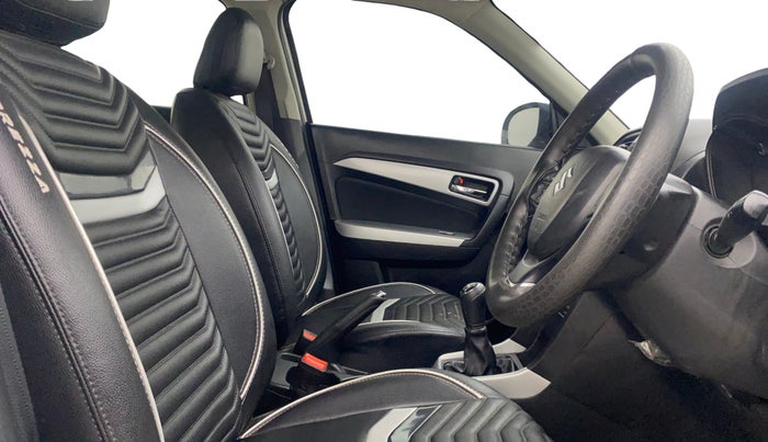 2022 Maruti Vitara Brezza ZXI, Petrol, Manual, 26,637 km, Right Side Front Door Cabin