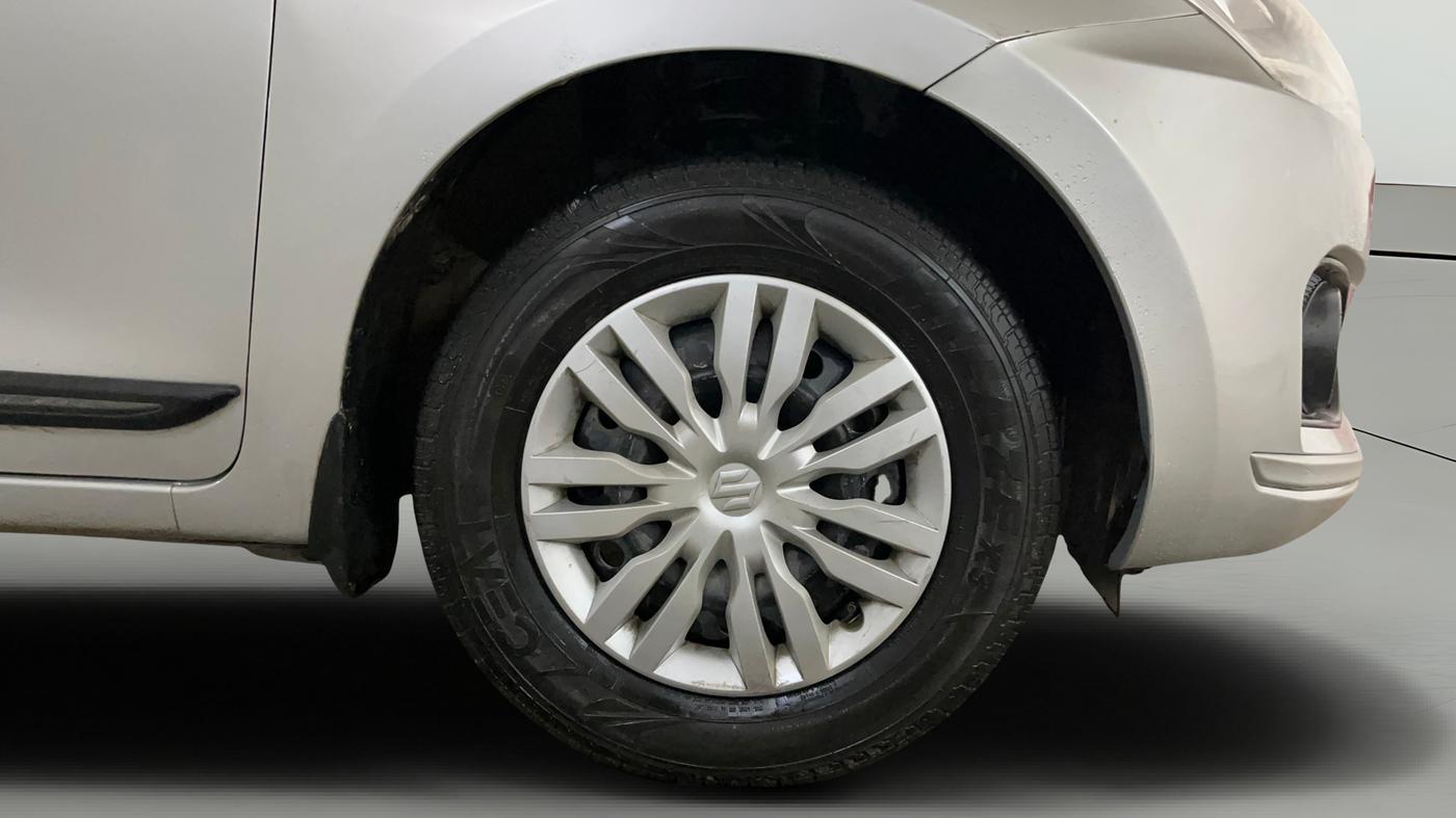 2018 Maruti Dzire LXI, Petrol, Manual, 86,697 km, Right Front Wheel