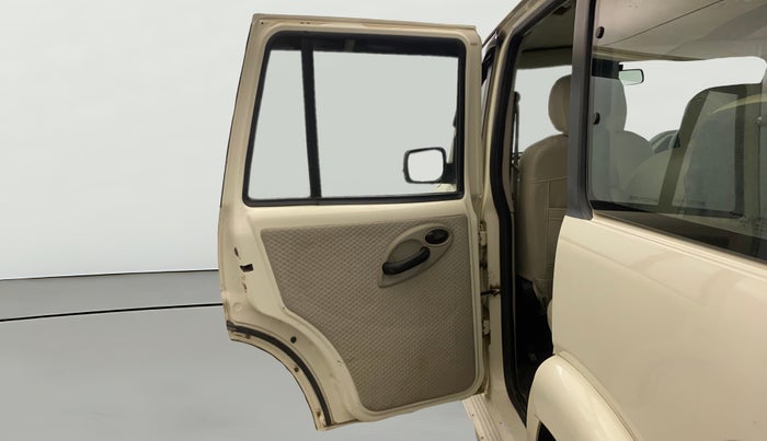 2019 Mahindra Scorpio S3, Diesel, Manual, 96,183 km, LHS Rear Door