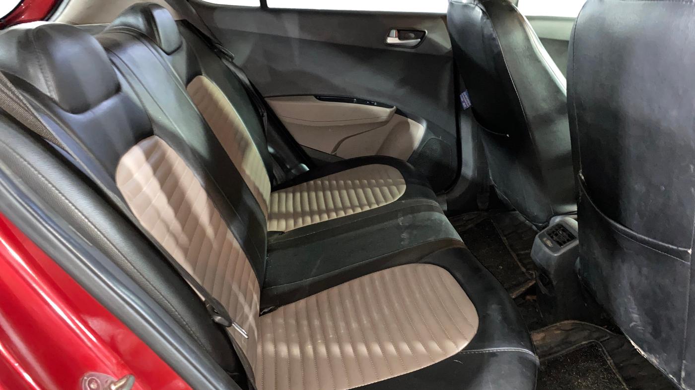 2019 Hyundai Grand i10 SPORTZ 1.2 KAPPA VTVT, Petrol, Manual, 61,679 km, Right Side Rear Door Cabin