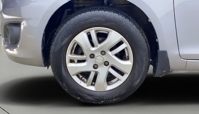 2014 Maruti Swift Dzire ZXI, Petrol, Manual, 1,00,618 km, Left Front Wheel