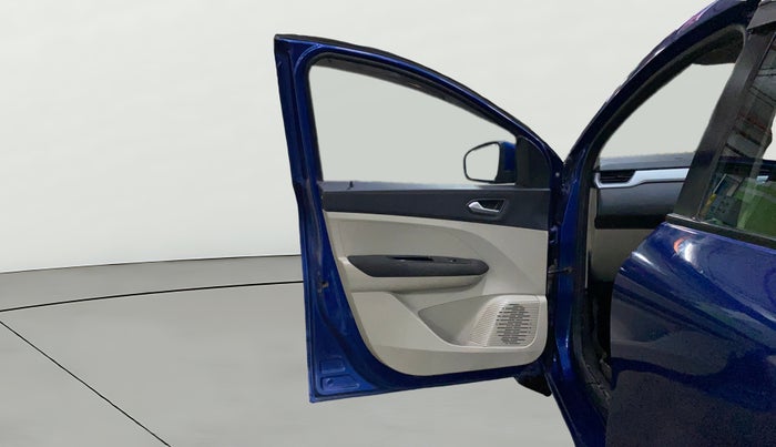 2020 Renault TRIBER RXZ, CNG, Manual, 81,301 km, LHS Front Door